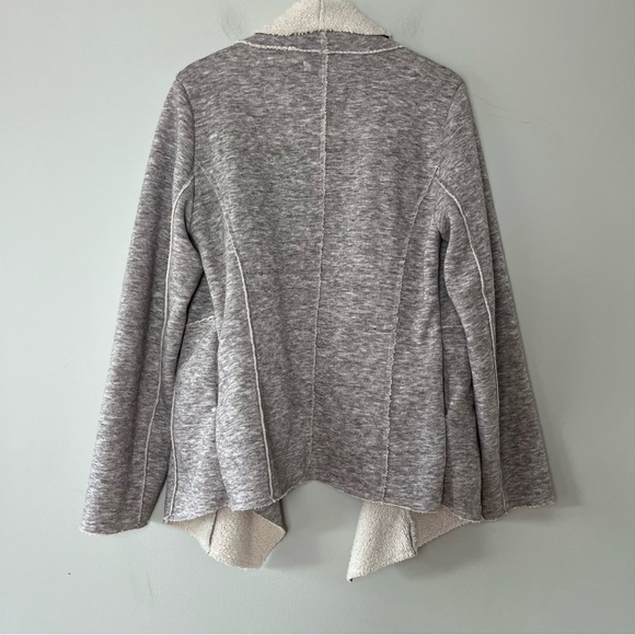 Altar'd State Open Front Sherpa Lined Heavy Asymmetrical Cardigan Large - Picture 2 of 8